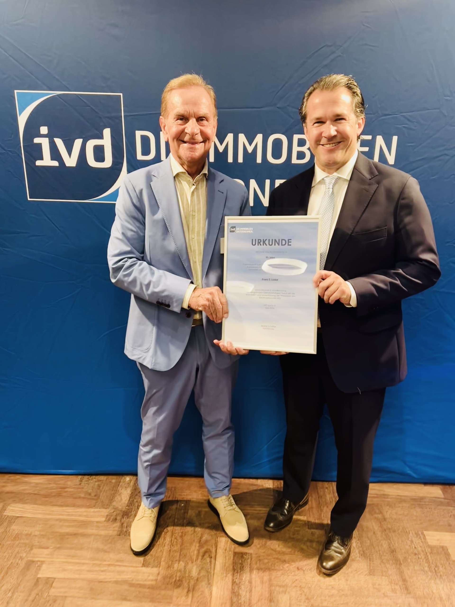 Franz C. Licker mit Urkunde – 35 Jahre IVD-Mitgliedschaft, IVD-Mitgliederversammlung 2026 in Lindau